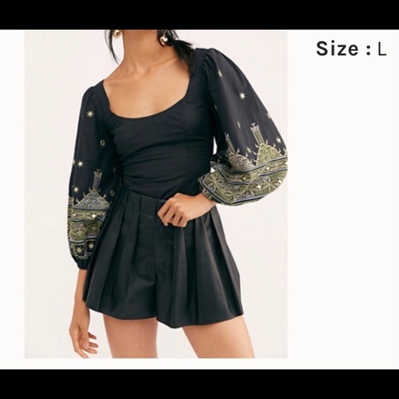Free People Tops - Free people embroidery beautiful top